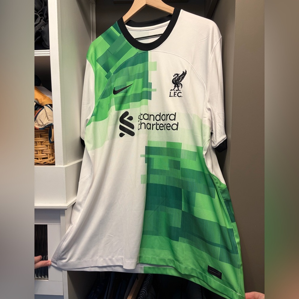 Liverpool 2023-24 Away Kit XXL